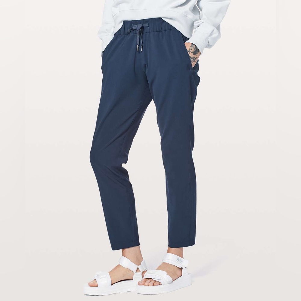 Lululemon On The Fly Pant *Woven 28"